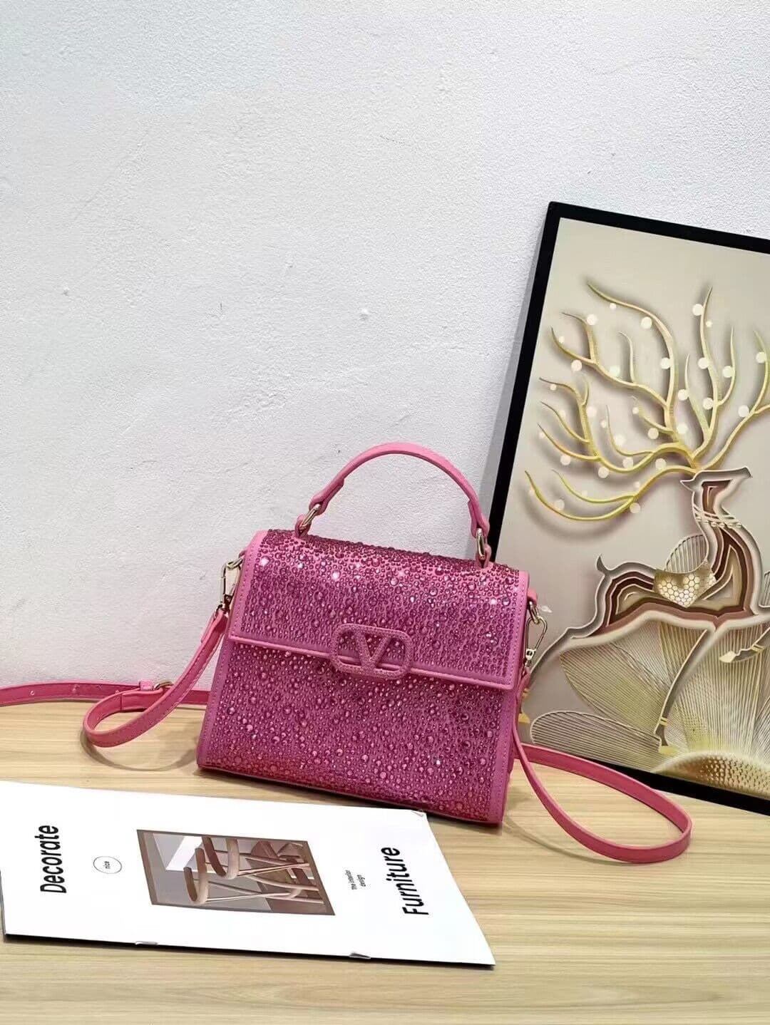 2023 European and American New Mini Rhinestone Studded Handbag Flap Vintage Shoulder Crossbody Chain Women's Small Square Bag