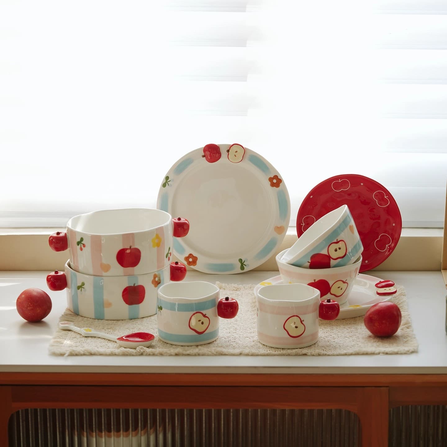 Cartoon Cute Underglaze Color High-Quality Ceramic Tableware Set for Home Use, Including Bowls, Plates, Soup Bowls, Mugs, and Dinner Plates