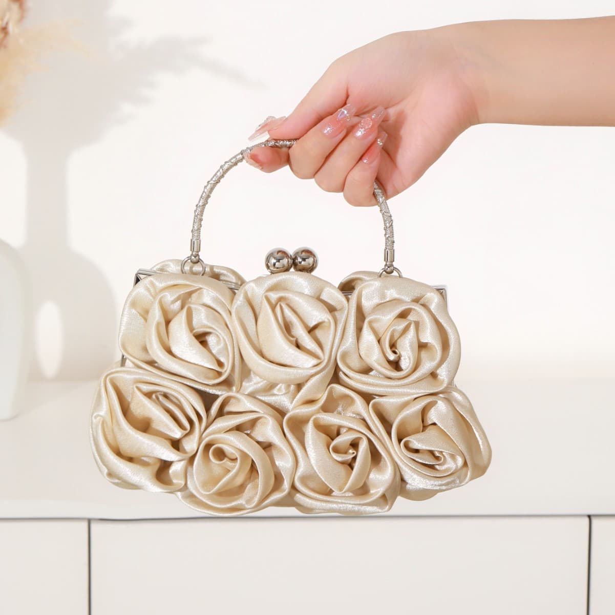 Cross-border popular European and American retro three-dimensional rose dinner bag satin Chinese cheongsam bridal handbag