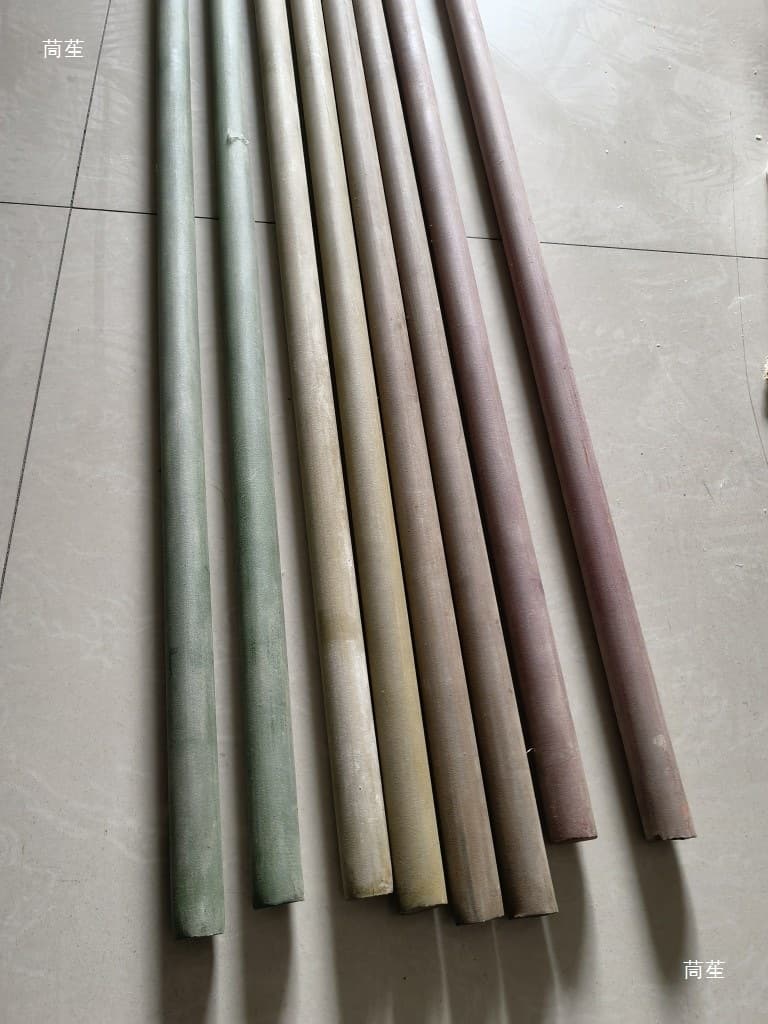 Vulcanized rubber rod for DIY materials such as pipe mouthpieces, pen barrels, instrument whistles, and razor handles.