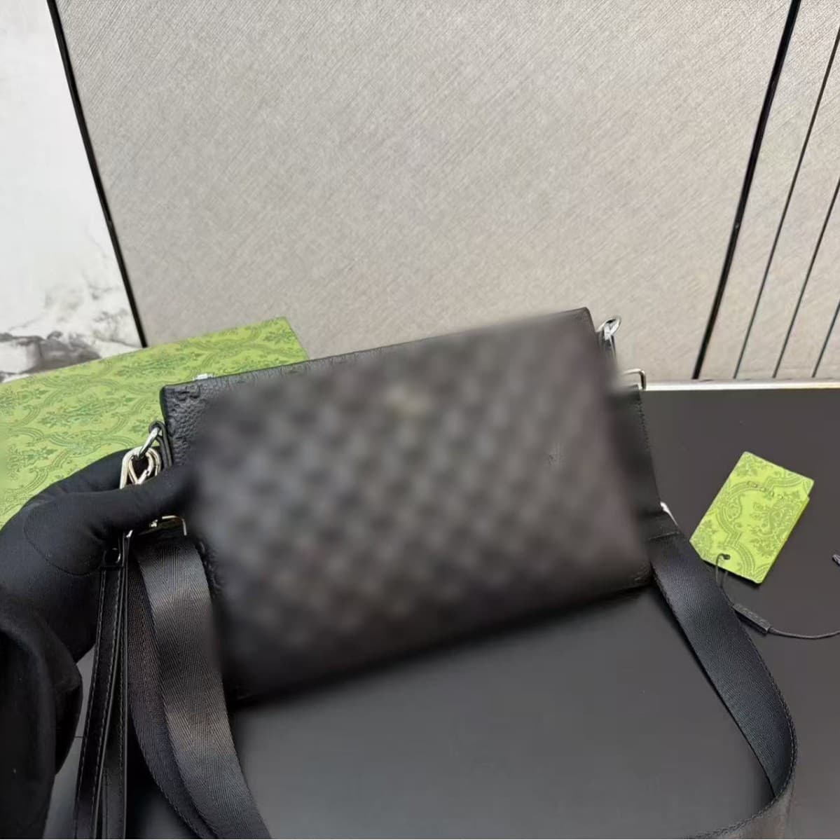 Gucci men's woven cowhide clutch bag first layer leather pure leather high-end new envelope bag bag can be worn cross-body