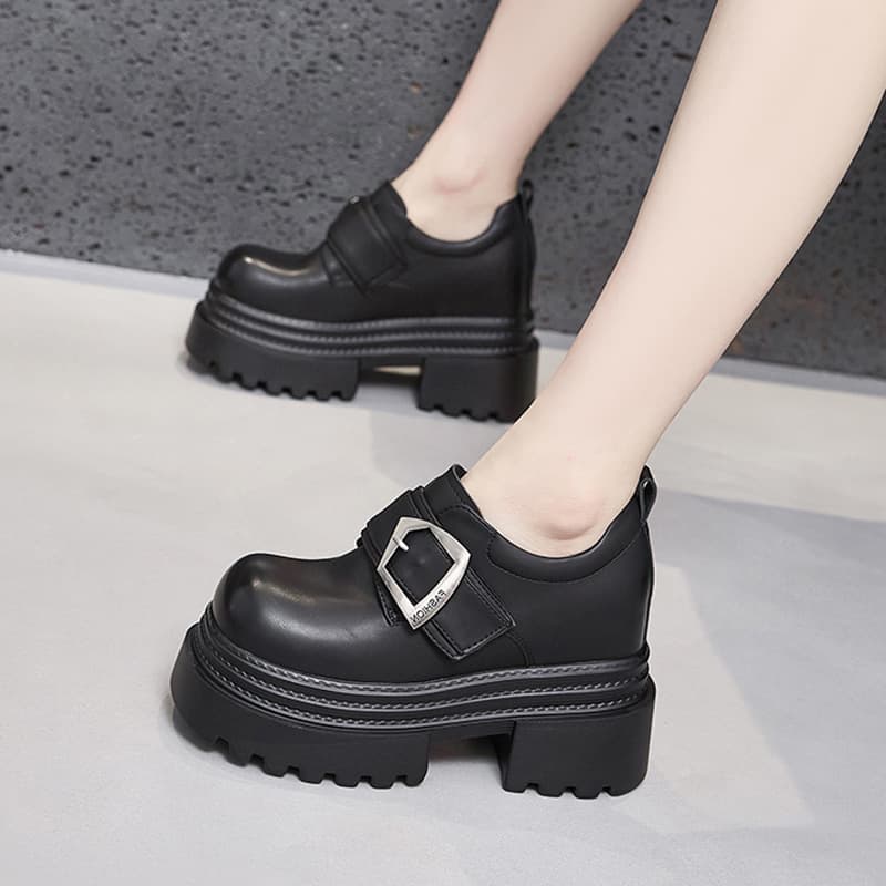 Platform loafers for women, 2025 spring new built-in height increase, chunky heel slimming slip-on metal buckle leather shoes.