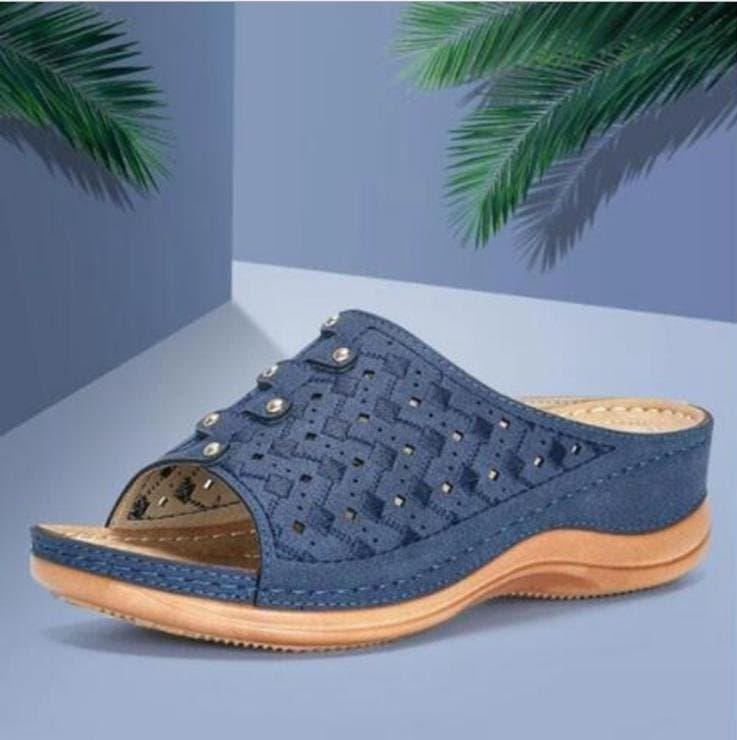 Wish Cross-border New Carved Women's Plus Size Slippers In Stock Amazon Lightweight Wedge Heel Thick Sole Comfortable