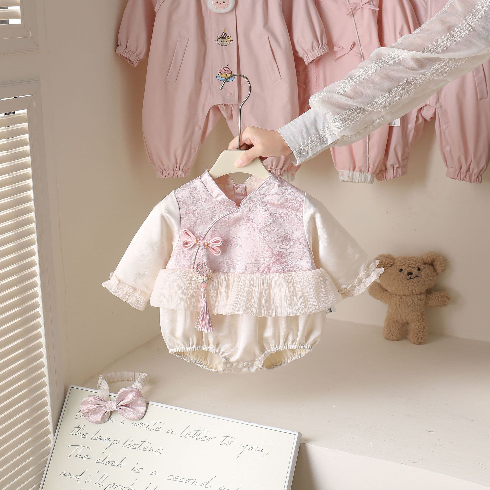 2026 New Spring Baby Girl Dress Spring Romper Infant Jumpsuit Pink National Style Cute Clothes
