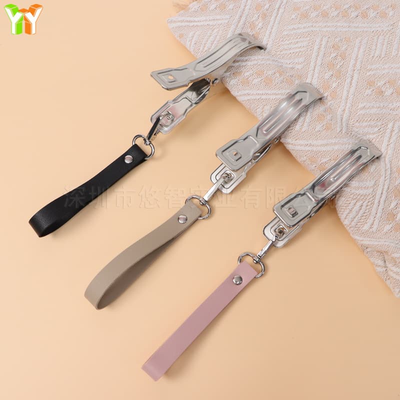 Cross-Border In-Stock PU Leather Mother-Infant Stroller Shoe Clip, Outdoor Child Shoe Hook, Shoe Drying Clip