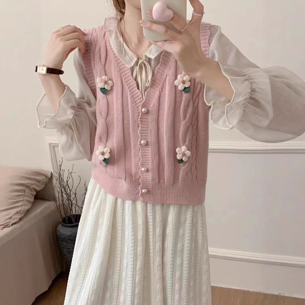 Three-Dimensional Flower Knitted Vest Cardigan for Women Autumn and Winter New Korean Style Small Fresh Sweater Sweet Style Layered Vest Trend