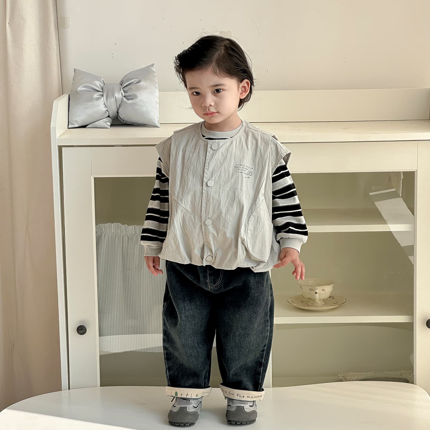 New Spring Style Baby Jeans with Rolled-Up Hem, Korean Style, Stylish and Versatile, with Bear Pockets