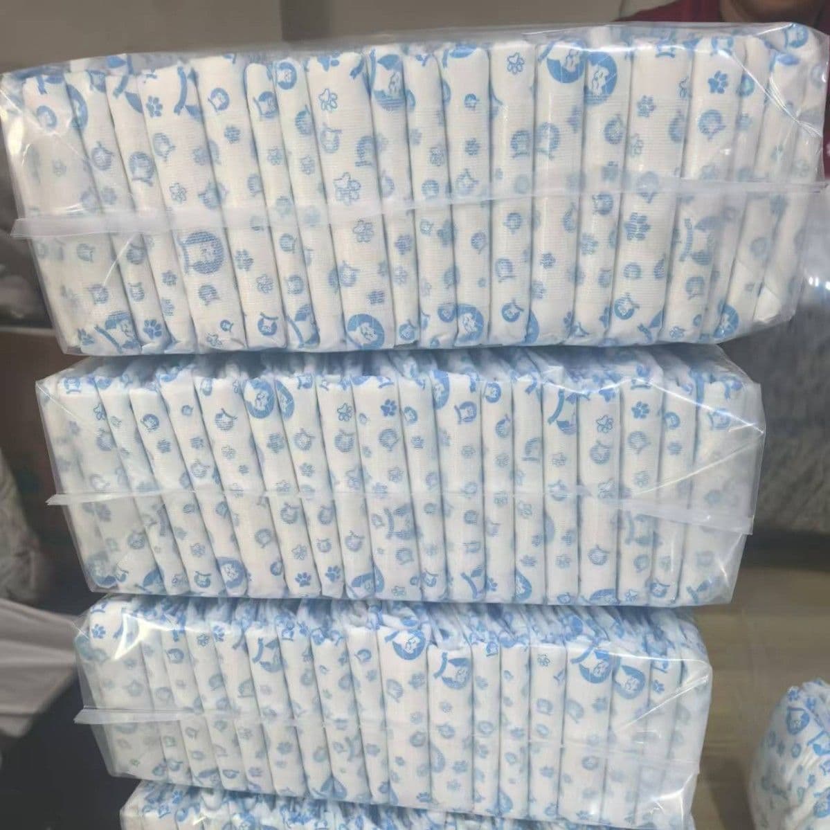 40-Pack Pet Diapers, Dog Diapers for Female Dogs, Absorbent Urine Pads, Disposable Dog Diapers (Free Shipping)
