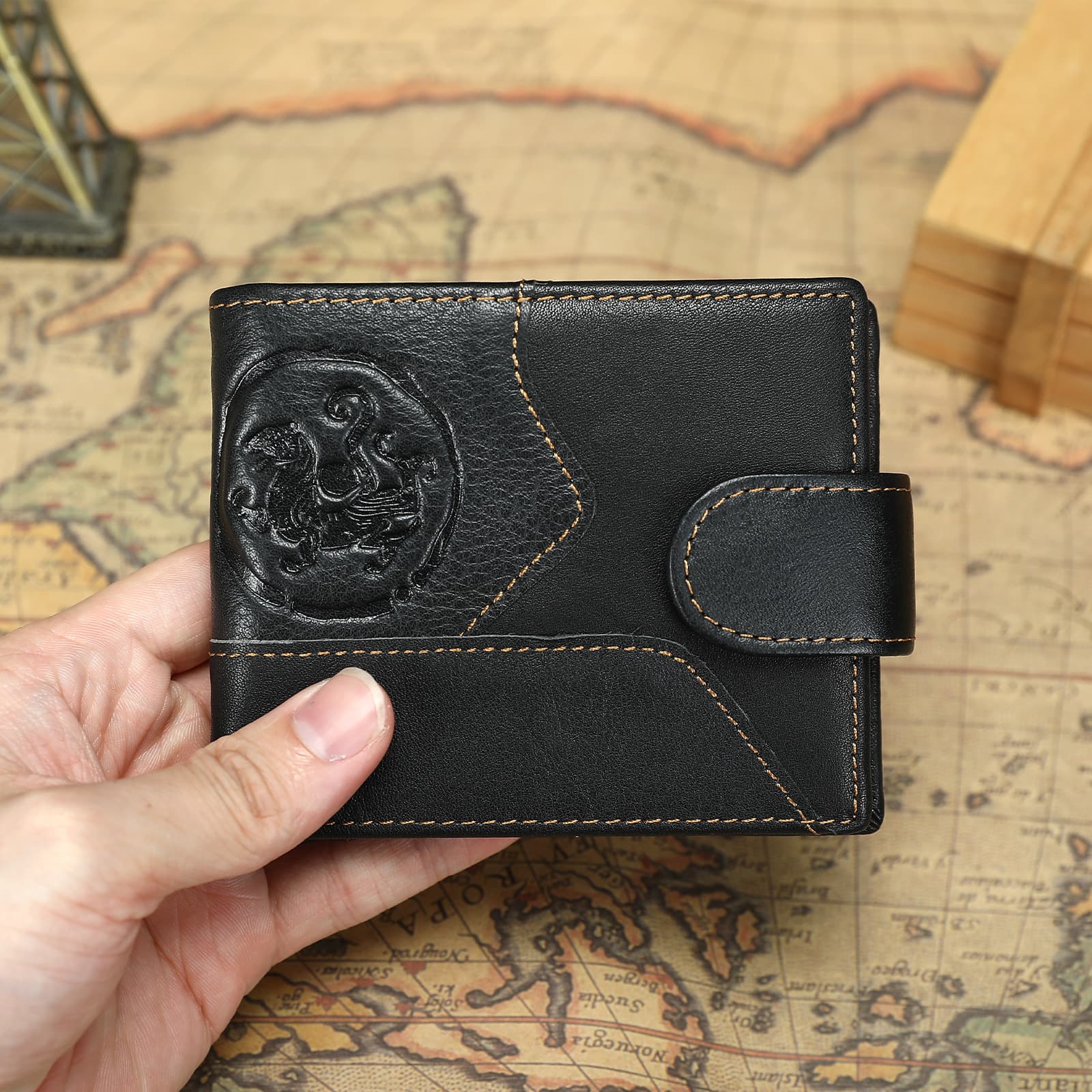 Cross-border first-layer cowhide men's retro wallet high-end genuine leather multi-card slot wallet casual two-fold wallet wholesale