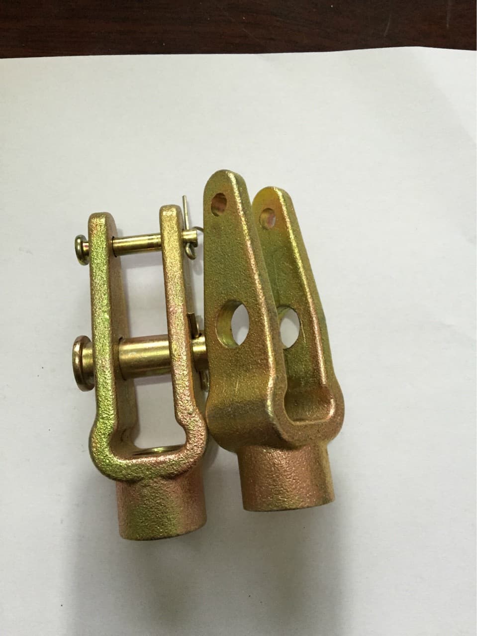 Connecting fork brake chamber adjustment arm connecting fork brake drum truck wear-resistant wear-resistant plate heavy truck accessories