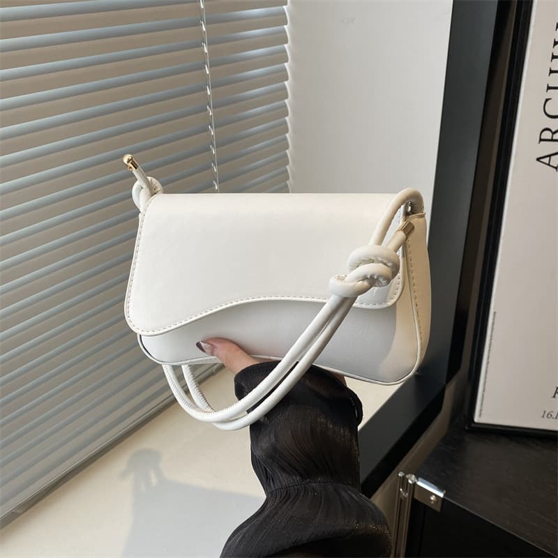 2024 New Fashion Flip Magnetic Buckle Small Square Bag Trendy Artistic Texture Shoulder Bag Minimalist Style Chic Crossbody Bag