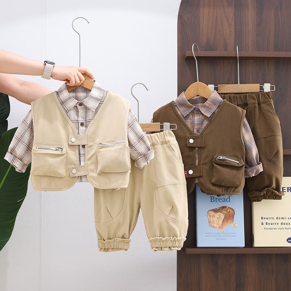 Children's Clothing Spring and Autumn 2025 New Children's Suit 0-5 Years Old Boy Workwear Pocket Vest Three-piece Set Large Discount