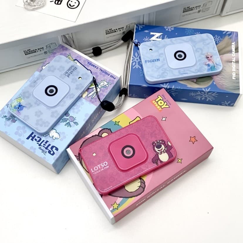 New card-type digital camera with ultra-thin body and built-in sling, portable high-definition children's camera as a gift for Children's Day