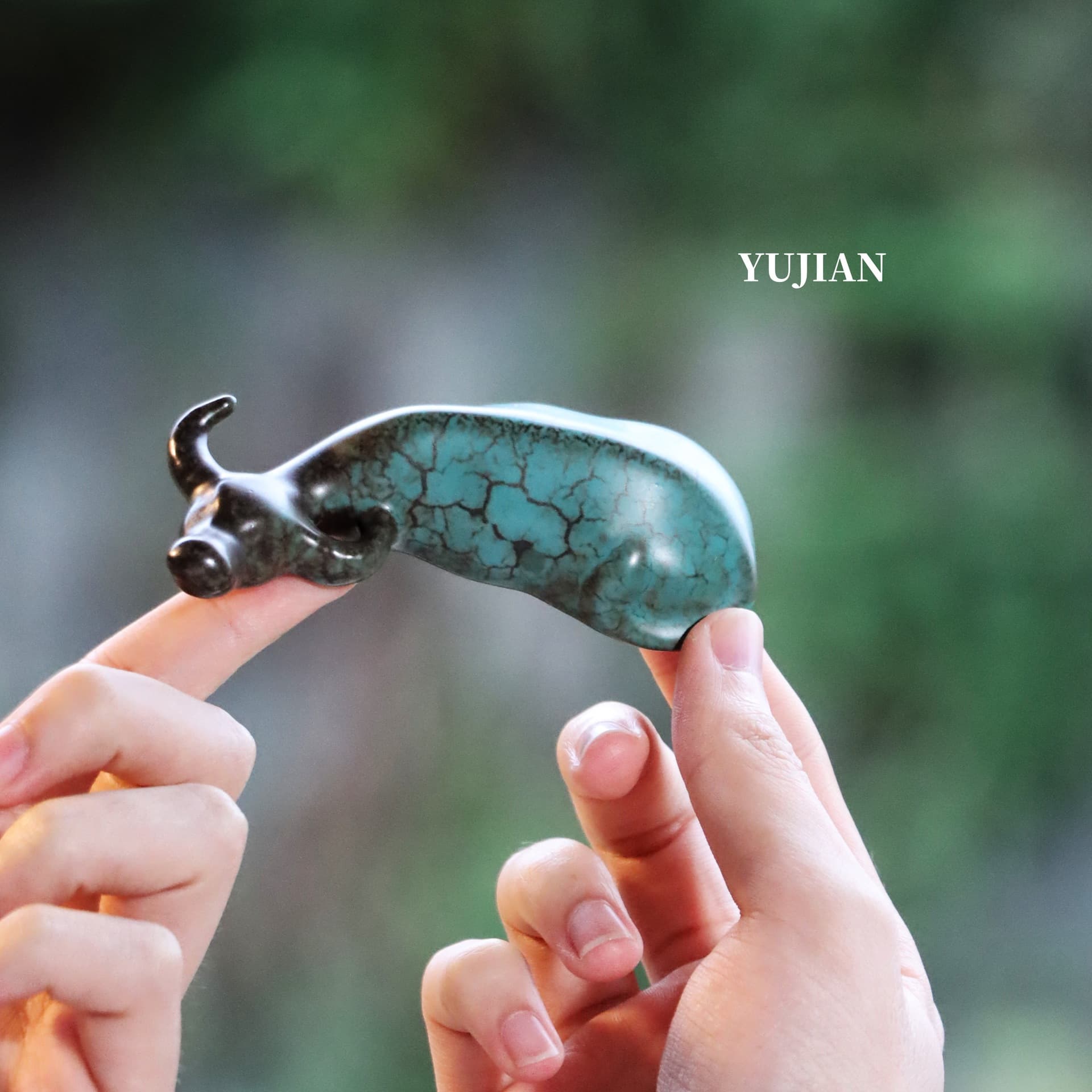 Premium Ceramic Tea Pet Ox - Cultivable Tea Play with Kiln-Transformed Green Ox, Creative and Adorable Mini Ox Figurine
