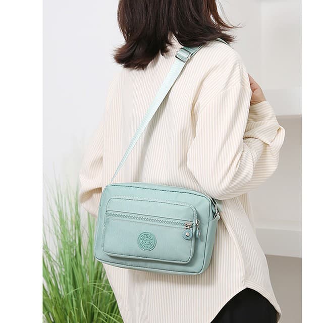 2024 new versatile small bag nylon Oxford cloth women's bag crossbody bag single shoulder canvas lightweight multi-layer casual bag