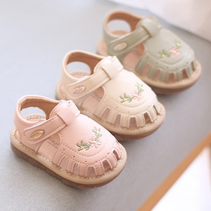 New Spring and Summer Embroidered Baby Sandals, Baby Girl Open-Toe Shoes, 0-2 Years Toddler Shoes, Little Girl Soft Sole Shoes