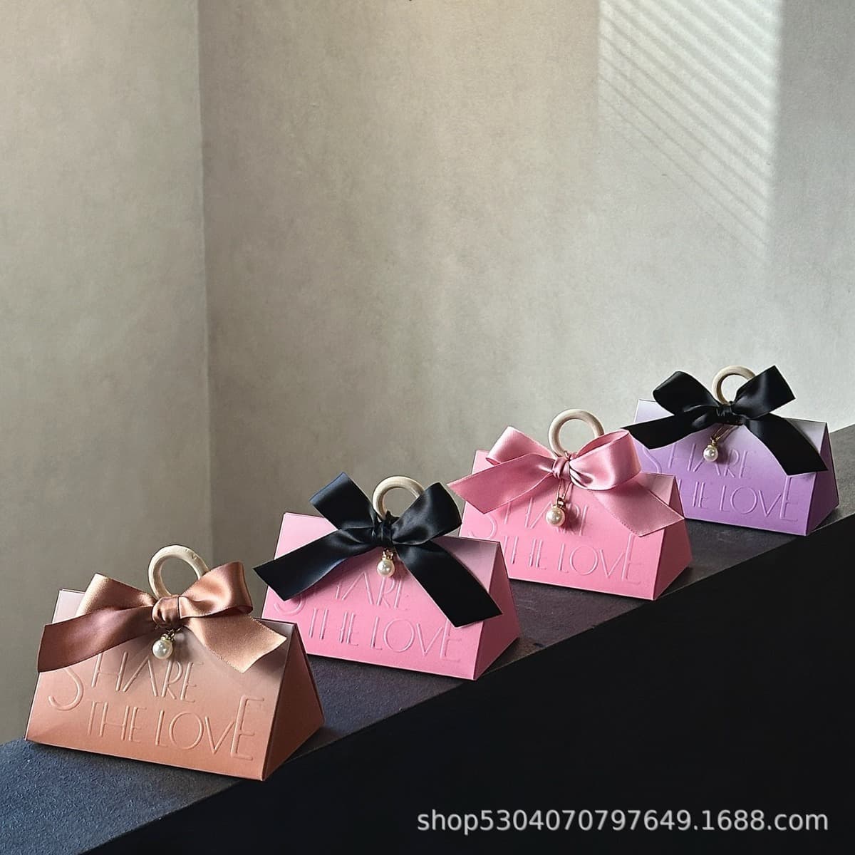 Xingye Pai Warm Winter New Product | Embossed Gradient New Color Milk Coffee Brown, Niche Popular Purple Wedding Candy Box