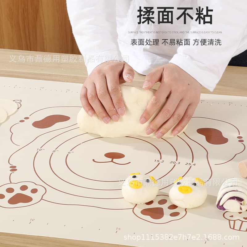 Silicone Dough Kneading Mat, Cute Cartoon Bear Anti-Slip Rolling Pin Mat, Food-Grade Large Baking Board