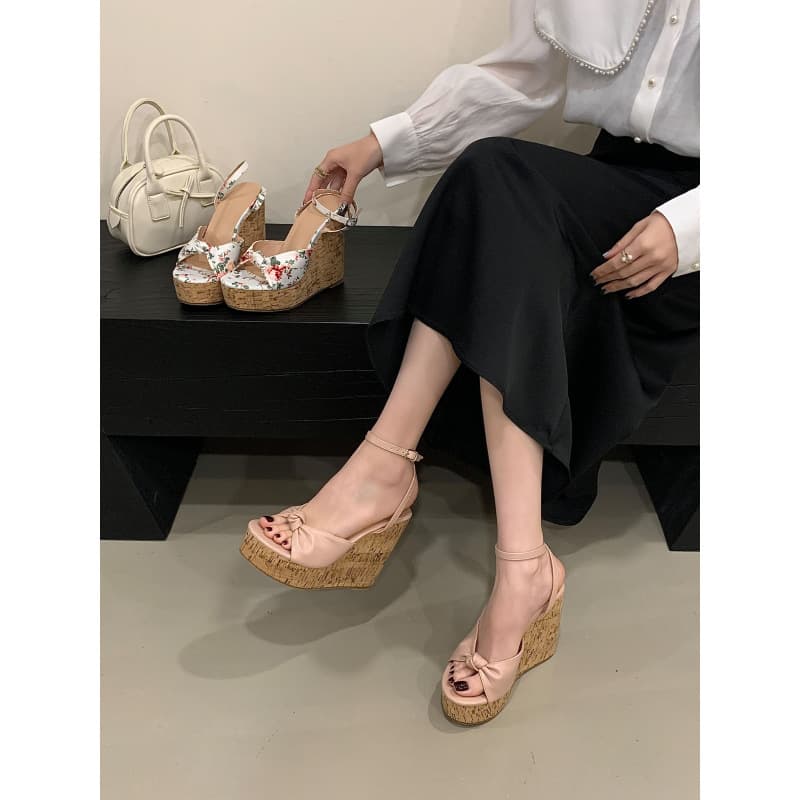 Gentle Fairy Vacation Style 12cm French Retro Versatile Sandals with Bow Wedge Heel Platform High Heels