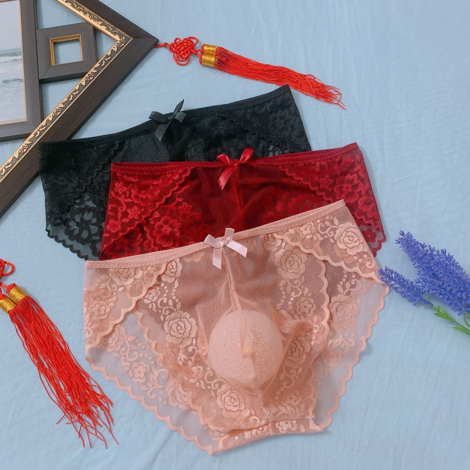 Internet Celebrity Erotic Sexy Seductive Seamless Floral Triangle Transparent U-convex Personality Lace Extra Spicy Men's High-end Underwear