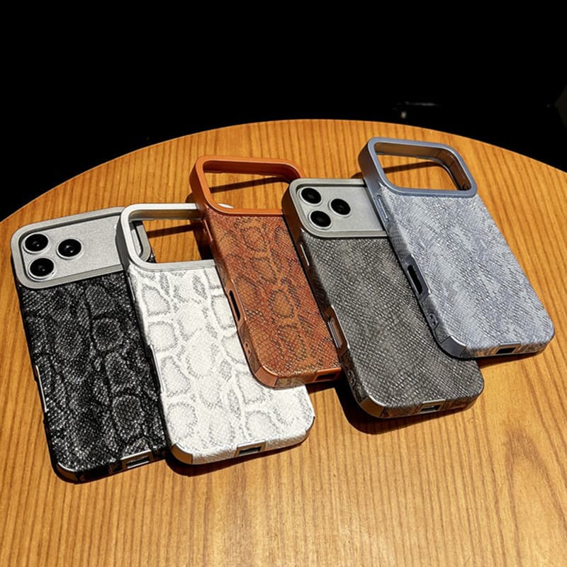 High-end sense suitable for iphone17promax mobile phone case snakeskin pattern apple 16 magnetic 15 anti-fall 14 protective cover