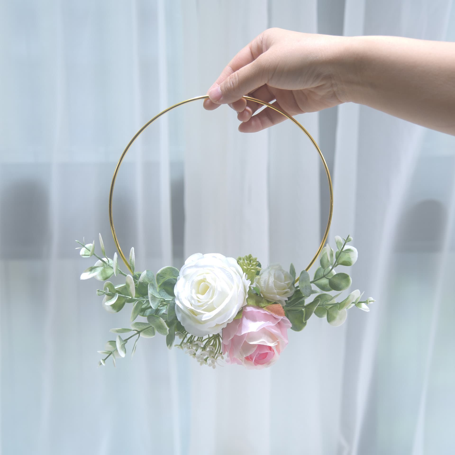 298 Bridesmaid Handheld Wreath Wall Decoration Wreath Creative Indoor Ceiling Iron Wreath New Artificial Wreath