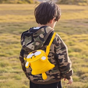 Cartoon Children's Backpack with Anti-Lost Leash Kindergarten School Bag for Boys and Girls 0-3 Years