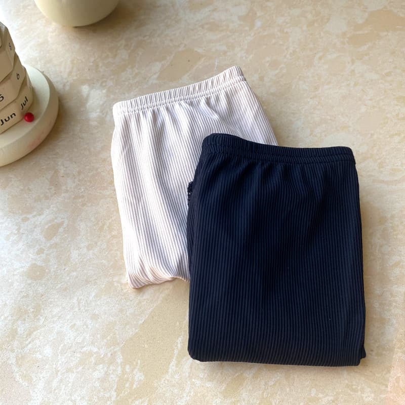 1137 Ice Silk Women's Home Casual Pants Loose and Elegant Home Pants Pajamas Ice Silk Refreshing and Cool Nylon Ice Silk