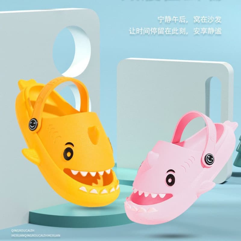 Children's Shark Croc Sandals for Outdoor Summer, Anti-Slip Thick Sole Cute Cartoon Soft Bottom Kids Slippers