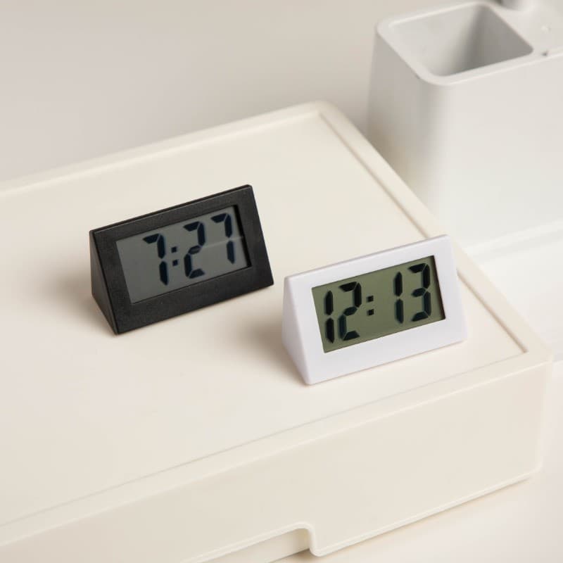 Small Desk Clock Portable Tabletop Ins Mini Cute Electronic Clock Simple Desktop Decoration