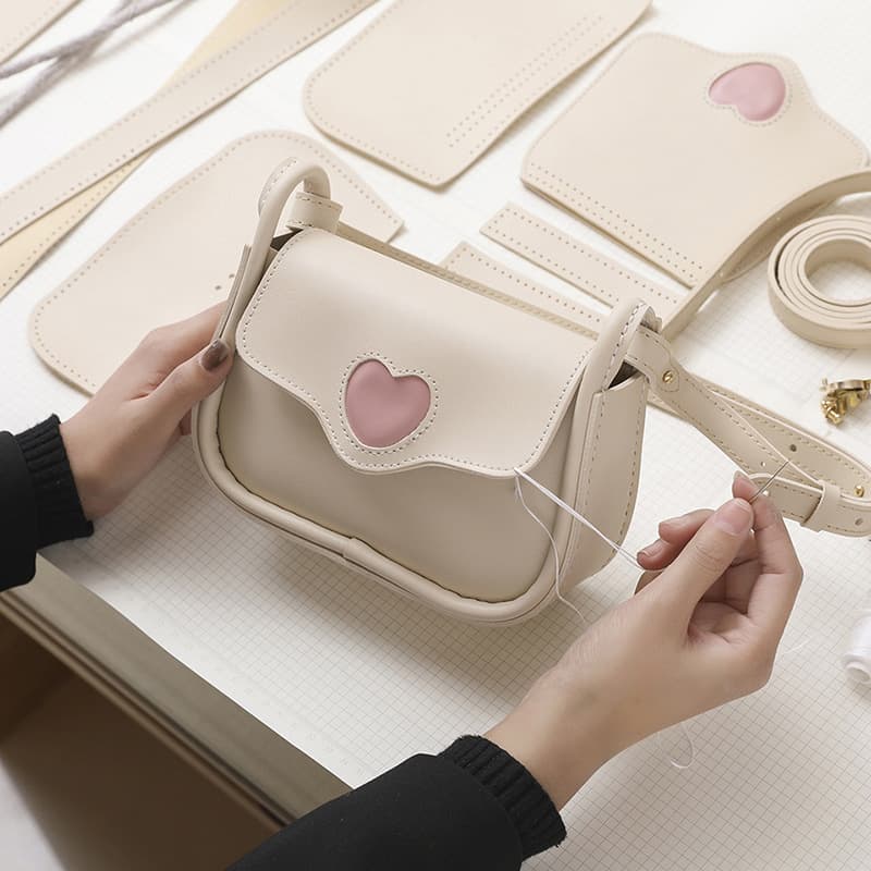 Heart Handmade Woven Bag Girly Underarm Bag DIY Self-Made Love Heart Bag Material Kit Christmas Gift for Girlfriend