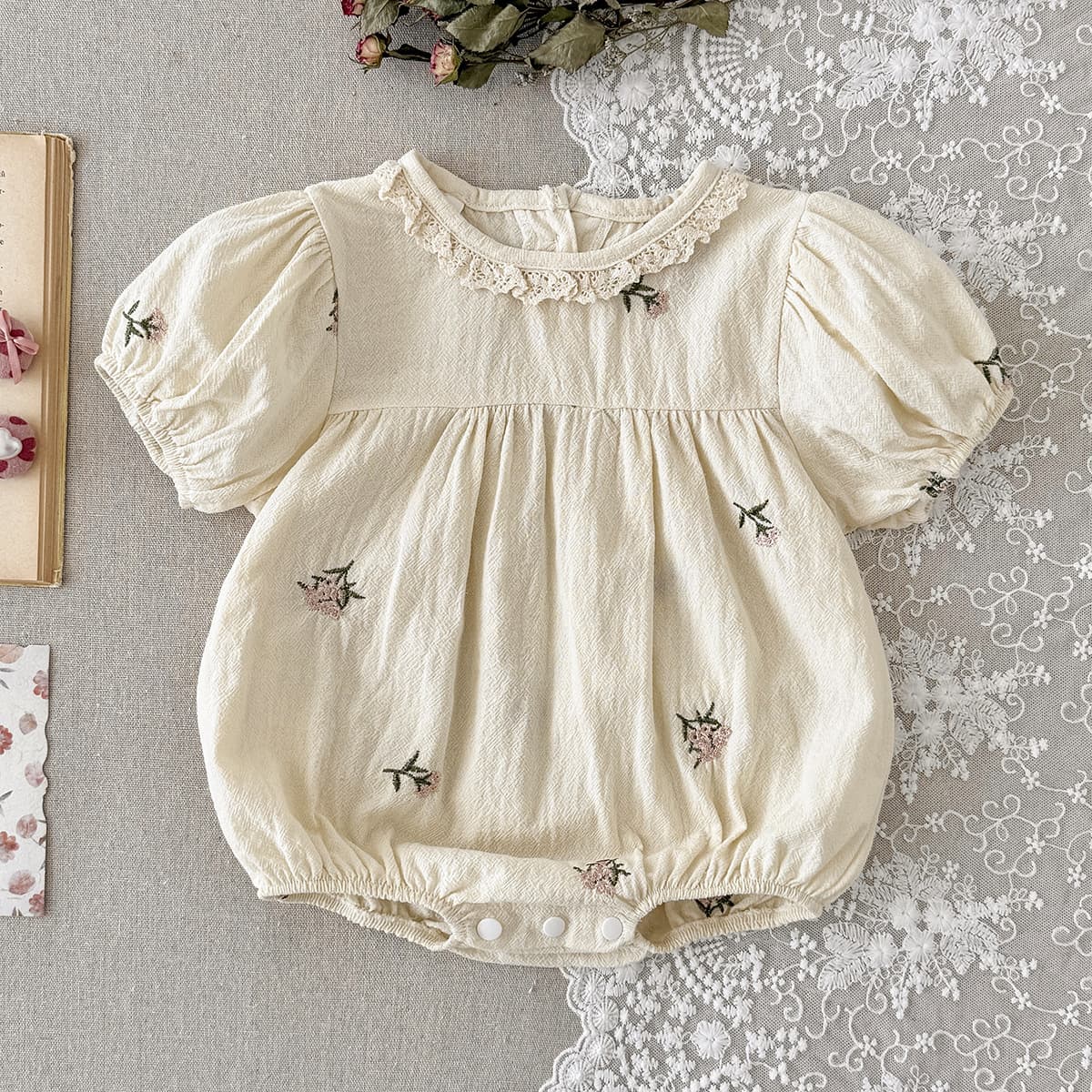 Korean style baby embroidered jumpsuit summer new short-sleeved rompers for baby girls lace triangle bag farts