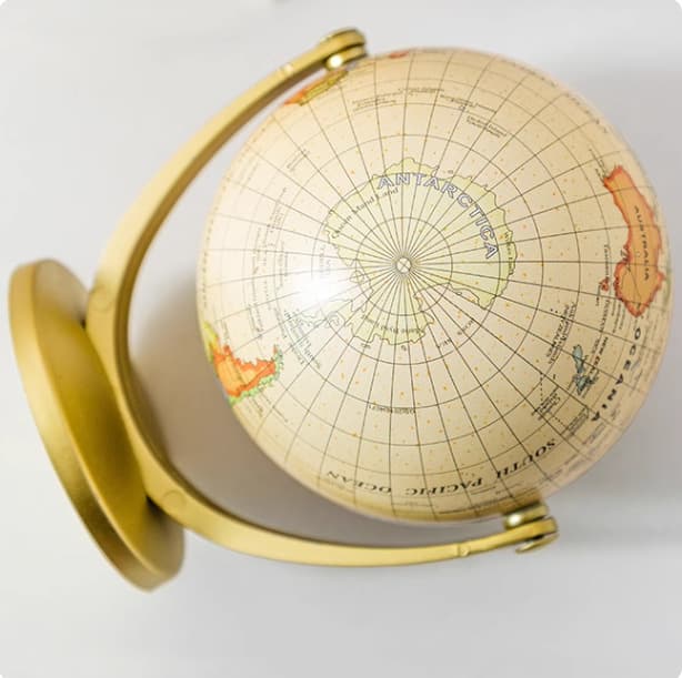 Vintage Small Globe, English Edition, Decorative Craft Teaching Ornament, Universal Globe, Exquisite Gift