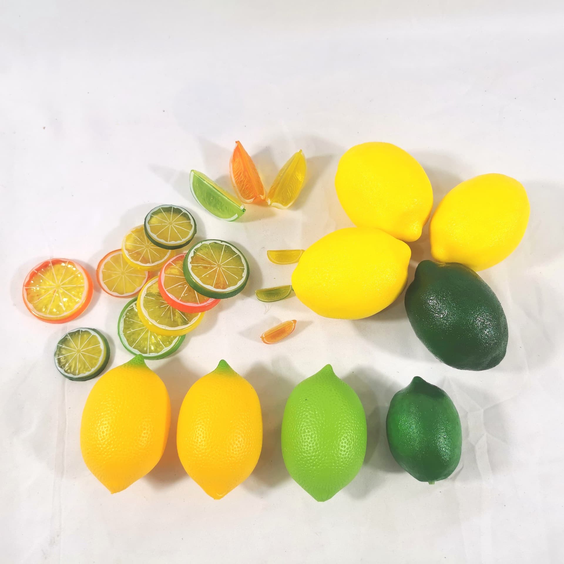 Artificial Yellow Lemon and Green Lemon Fake Lemon Slices Display Props for Window Decoration Photography Props