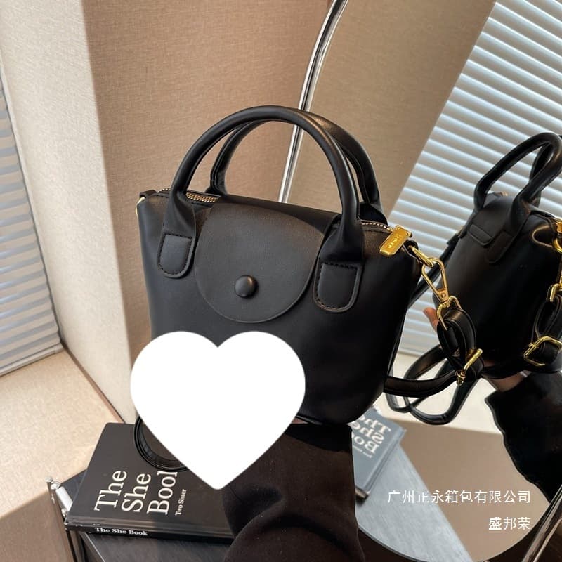 Factory Direct Niche Design Handbag Women's Trendy New Fashionable Shoulder Bag Seasonal Textured Bucket Bag