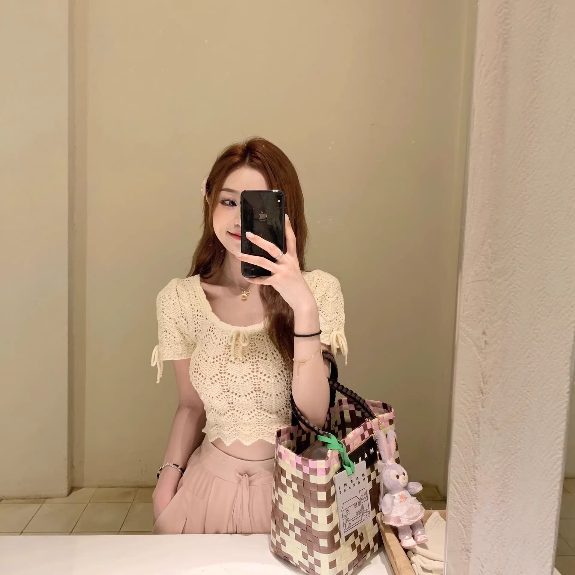 Purely Sexy and Sweet Spicy Girl Square-Neck Hollow-Out Knit Short-Sleeve T-Shirt for Women, Tight-Fitting Short Top with a Stylish Vibe