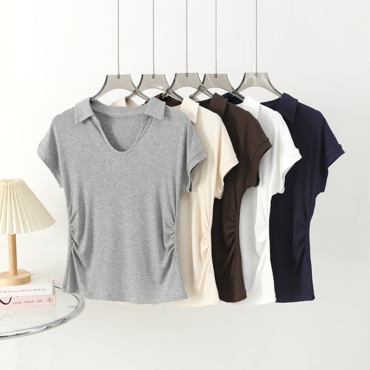 Summer High-Quality Rayon Turn-Down Collar V-Neck Side Ruched Short-Sleeve T-Shirt for Women, Stretchy Slim-Fit Solid Color Waist-Cinching Multi-Color Commuter Style