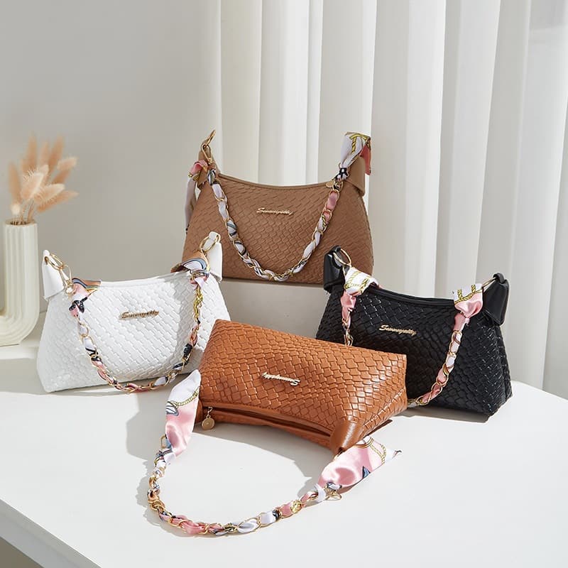 Women's Bags 2026 New Fashion Underarm Bag Korean Style Simple Casual Bag Commuting Shoulder Bag Silk Scarf Versatile Crossbody Bag