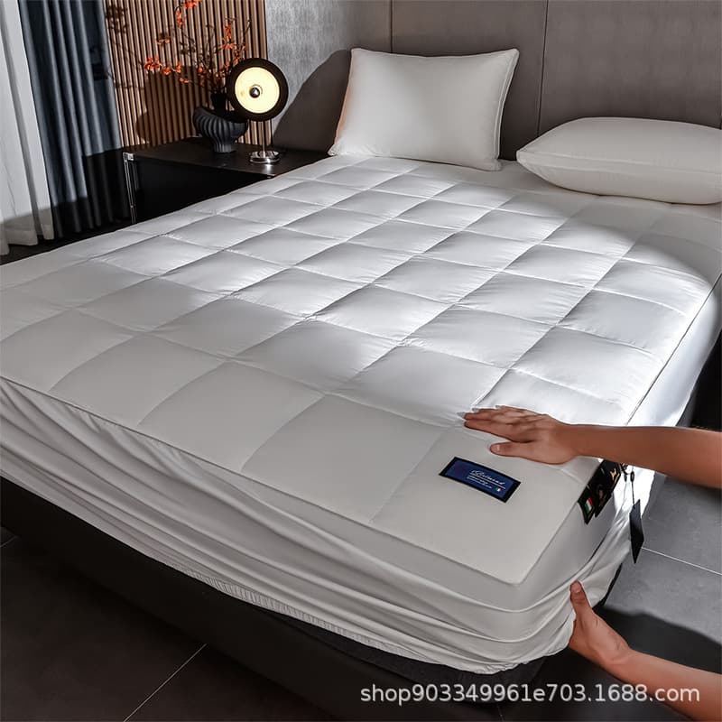 Five-Star Hotel Down Mattress Protector, 95% White Goose Down Bed Underpad, Silent Featherproof, All-Season Thin Machine Washable