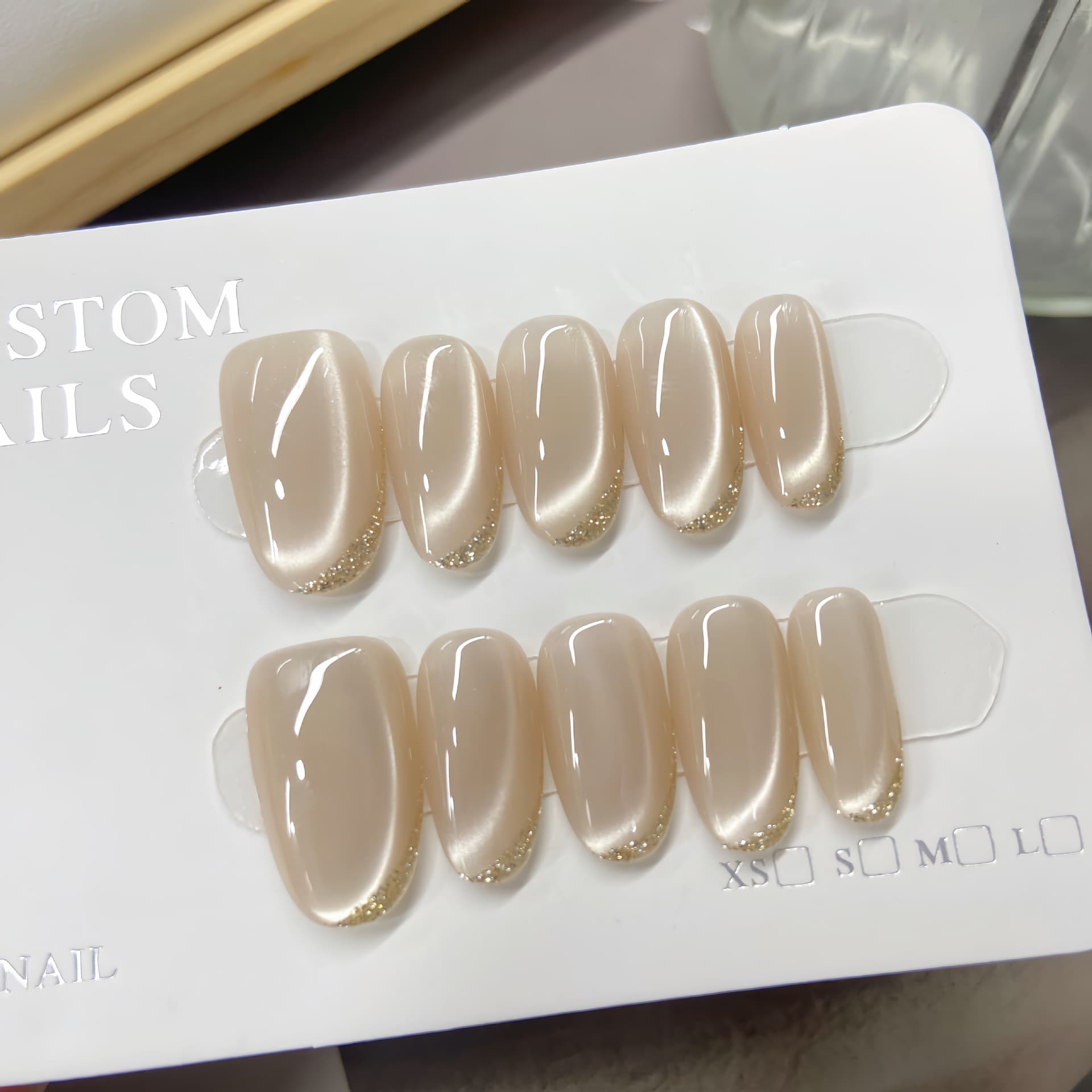 Champagne handmade wearable nails champagne cat eye temperament whitening light therapy nails removable pure handmade wholesale nail patches