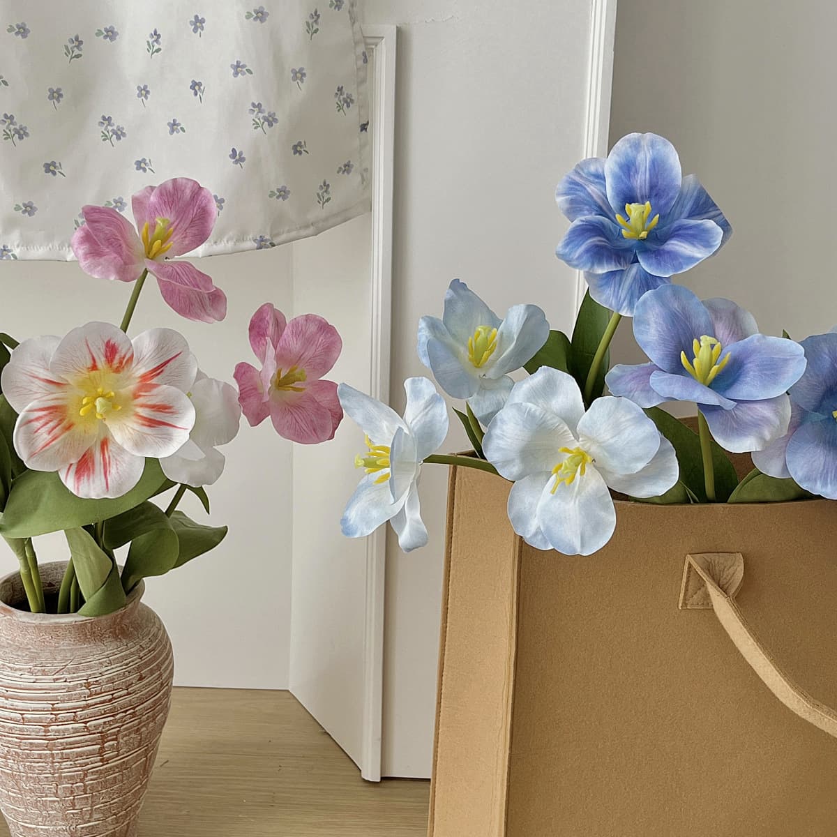 Brownie Tulip Artificial Silk Flowers Home Decoration Living Room Dining Table Ornaments Wedding Hall Flower Arrangements Artificial Flowers