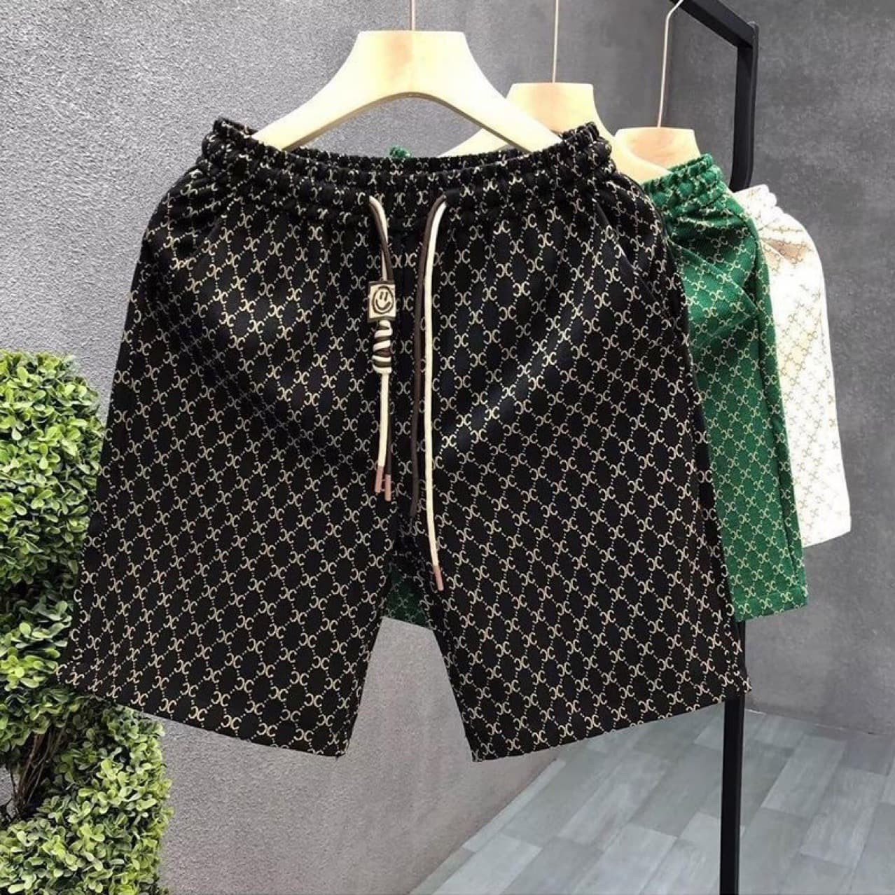 Fashionable 2025 New Casual Shorts Loose Sports Shorts Men's Summer 5-Inch Shorts