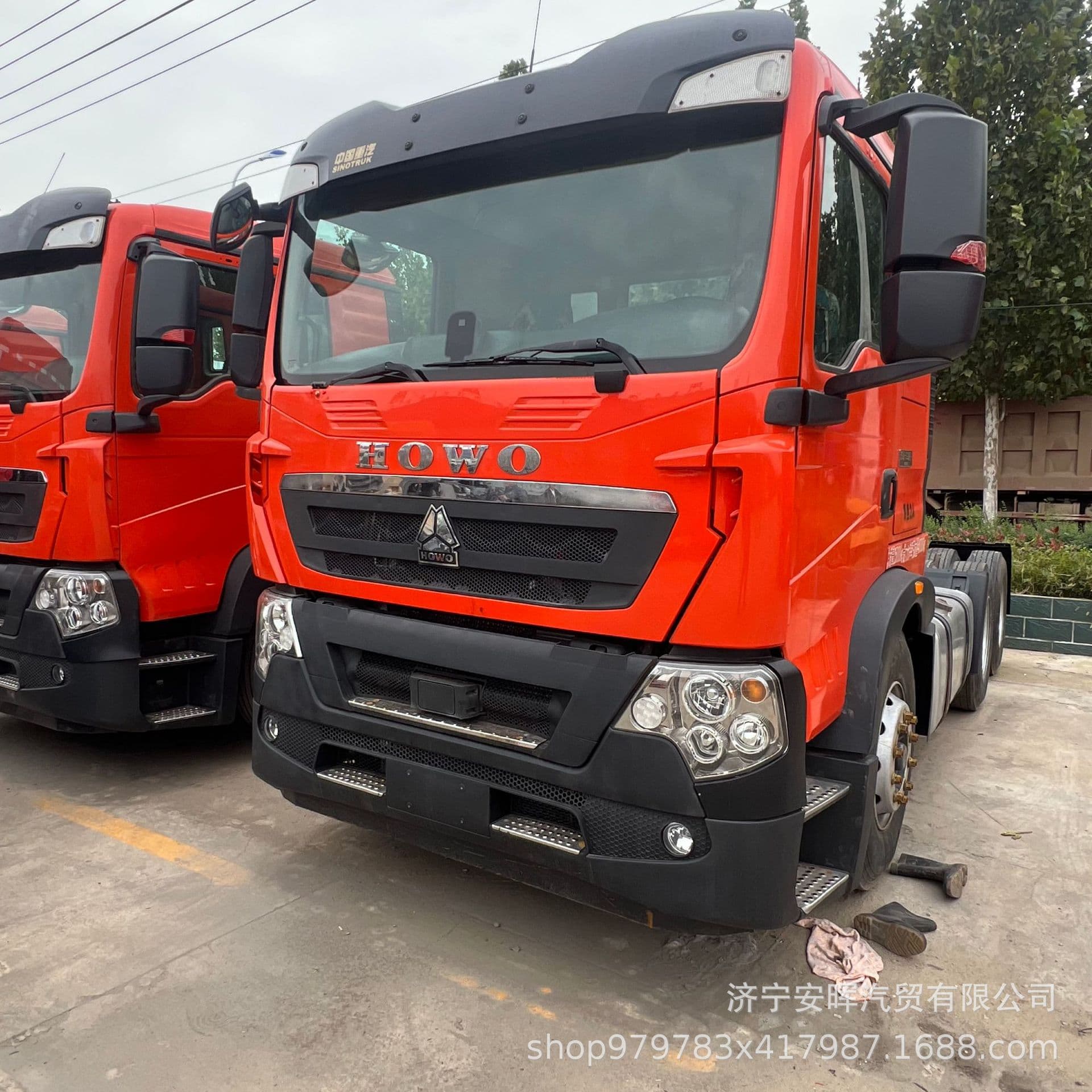 Exported HOWO tractor unit, 430 horsepower, semi-trailer tractor, heavy-duty tractor.
