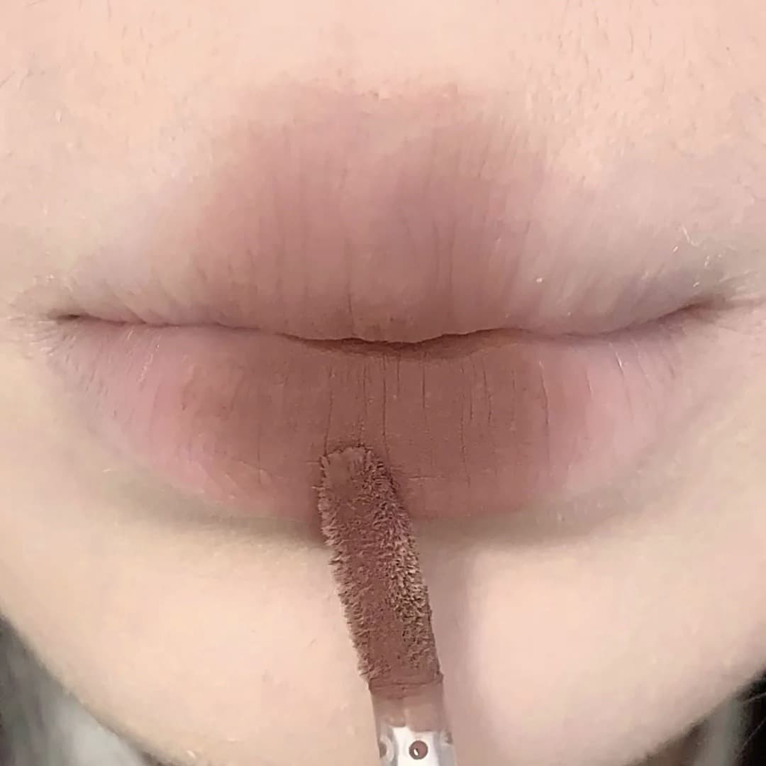 DIXI Small Silver Tube Liquid Lipstick Velvet Matte Long-Lasting Color Lip Mud Lipstick Not Easy to Transfer Cup Cosmetic Wholesale