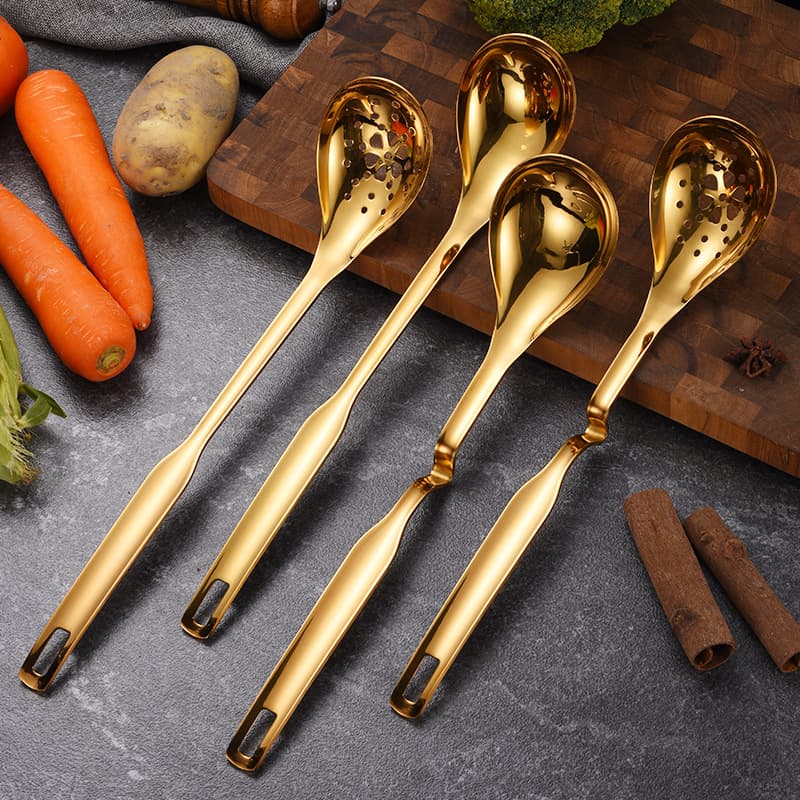 Customized electroplated gold 304 stainless steel long-handled hot pot spoon soup colander wall-mounted to deepen and thicken the soup shell soup colander