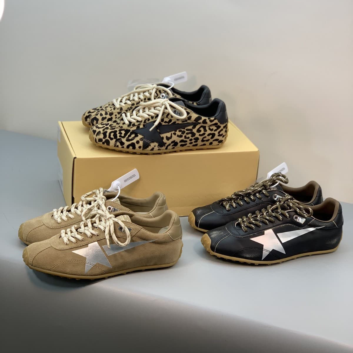 Channel Edition! Distressed Star Casual German Training Shoes for Women 2025 Dirty Shoes Versatile Agassi Sneakers
