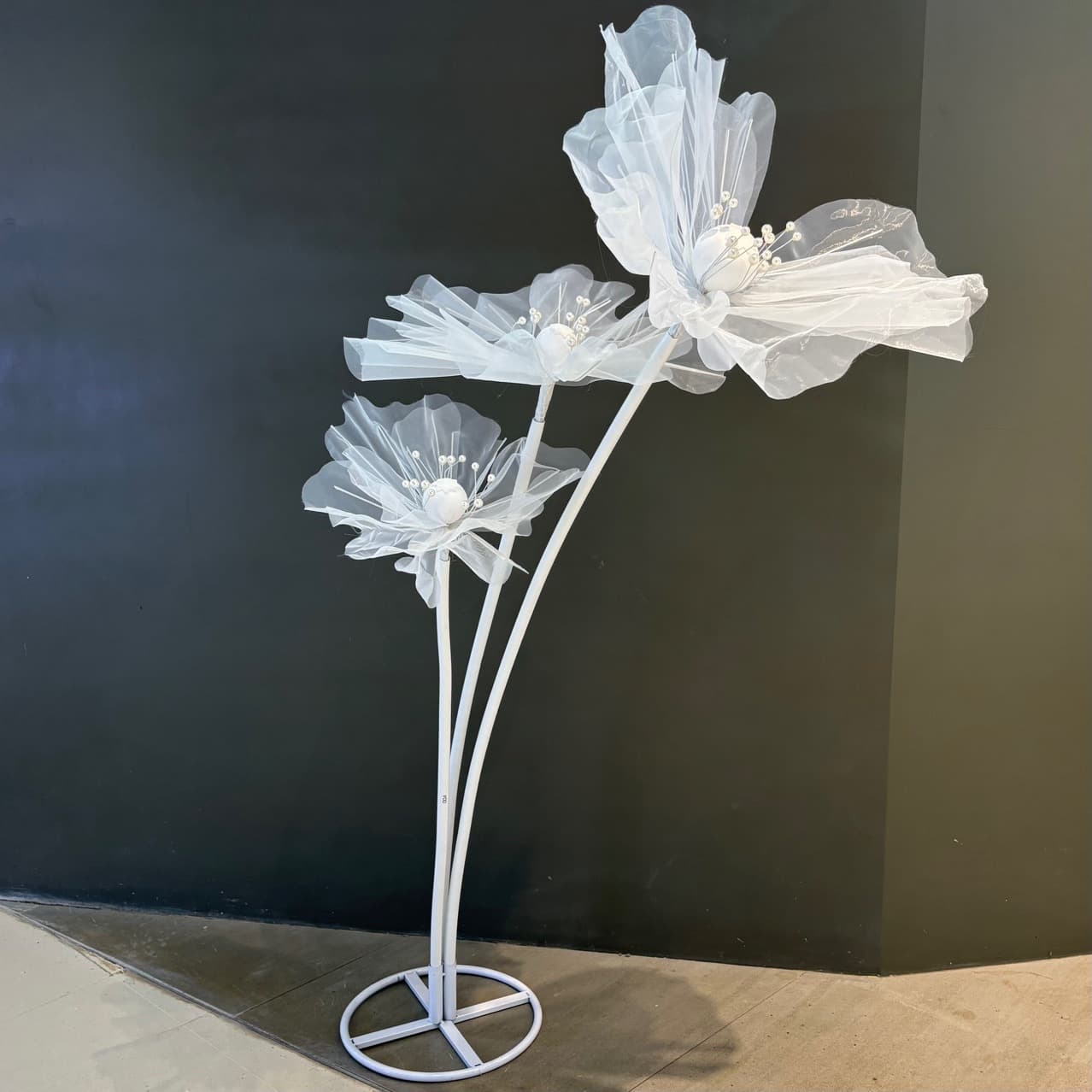 Silk Flower Mesh Artificial Flowers Wholesale Dried Flowers Window Display Decoration Yarn Flower Scene Arrangement Floor-to-Ceiling Window