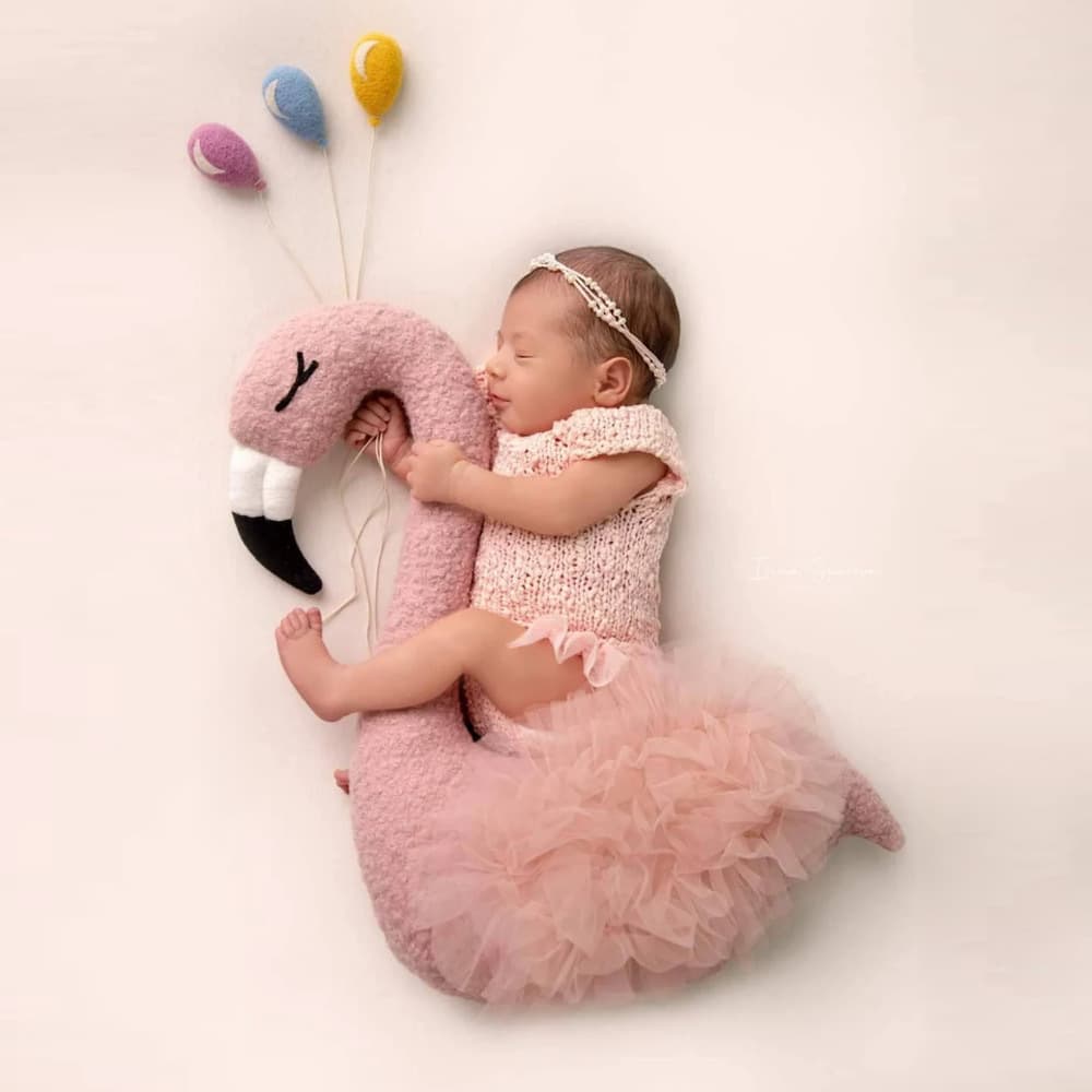 Newborn confinement photo styling pillow props baby photo flamingo + fluffy yarn photo studio auxiliary scene props