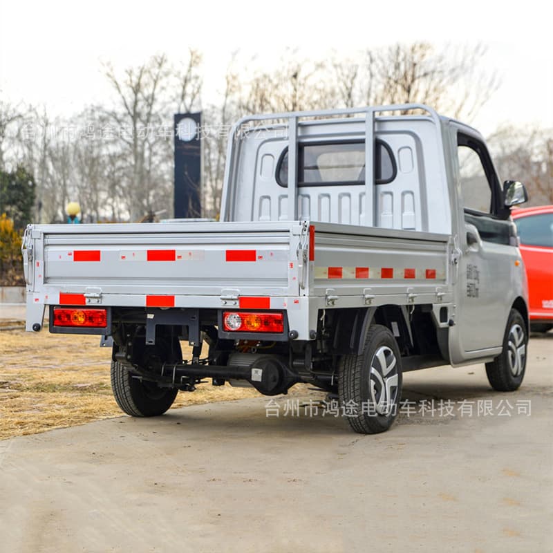 Cross-border new energy mini truck cargo pickup truck/licensable electric mini truck cargo electric vehicle