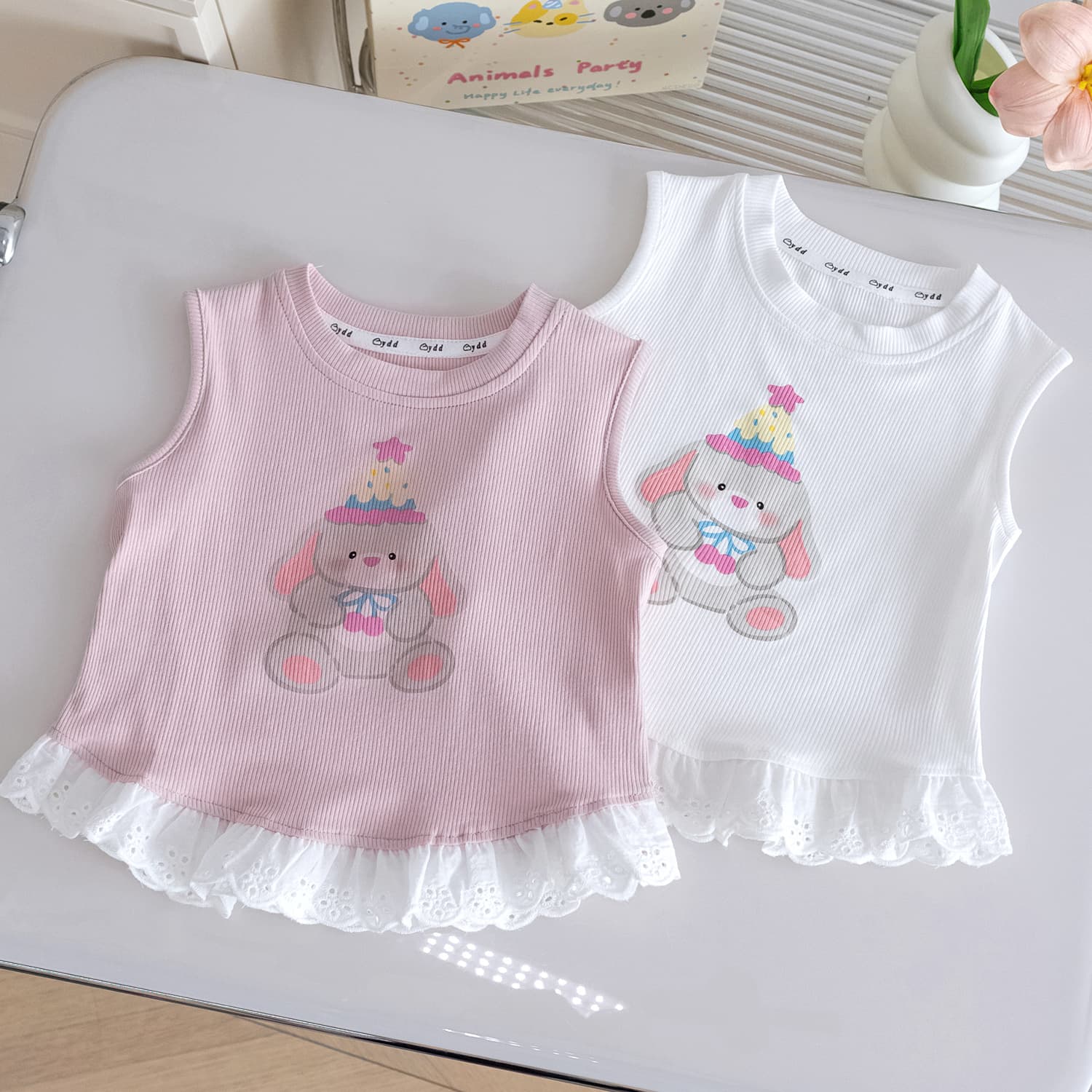 Girls Cartoon Vest 25 Summer New Baby Girl Korean Version Cute Bear Print Splicing Lace Trim Versatile Top